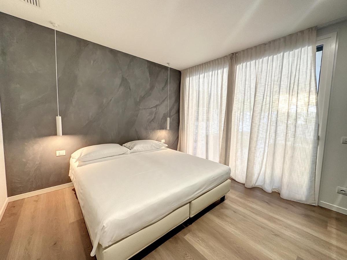 Ad Suite Apartment ริวาเดลการ์ดา ภายนอก รูปภาพ