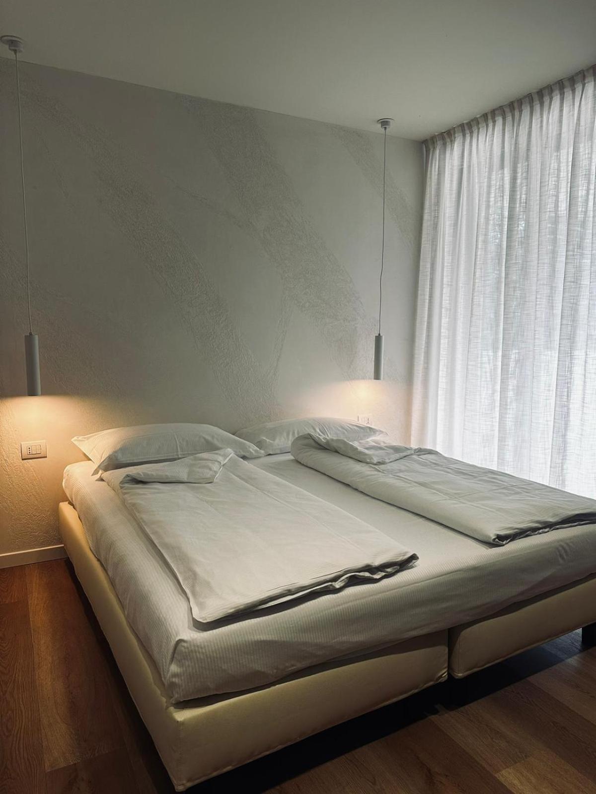 Ad Suite Apartment ริวาเดลการ์ดา ภายนอก รูปภาพ
